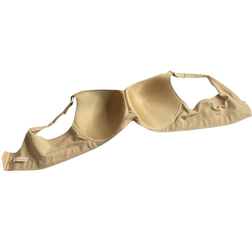 Cacique Invisible Backsmoother Bra Beige Lightly Lined No-Wire Size 46D #1123045 - Picture 10 of 13